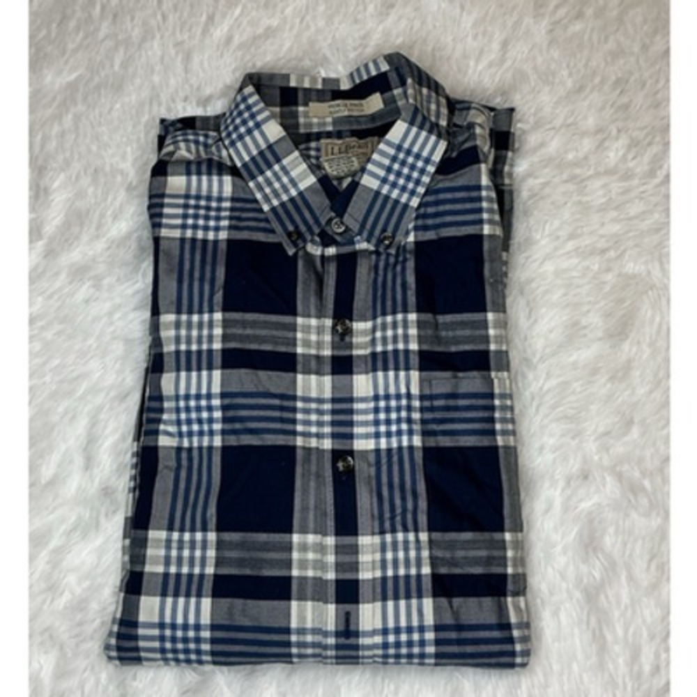 LL Bean Men's LongSleeve Button Down Lg Reg 100% Cotton plaid Shirt